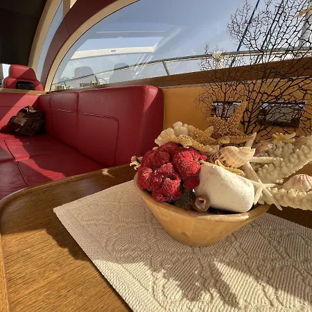 Yacht Lakura 55 Napoli